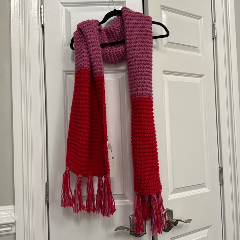 Anthropologie Chunky Tassle knitted scarf